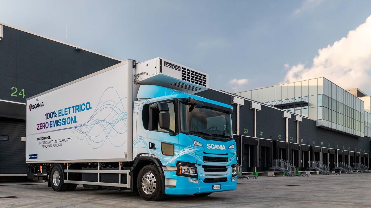 Il test drive del veicolo elettrico Scania di Cusinato Renato Trasporti e Aspiag Service - Despar