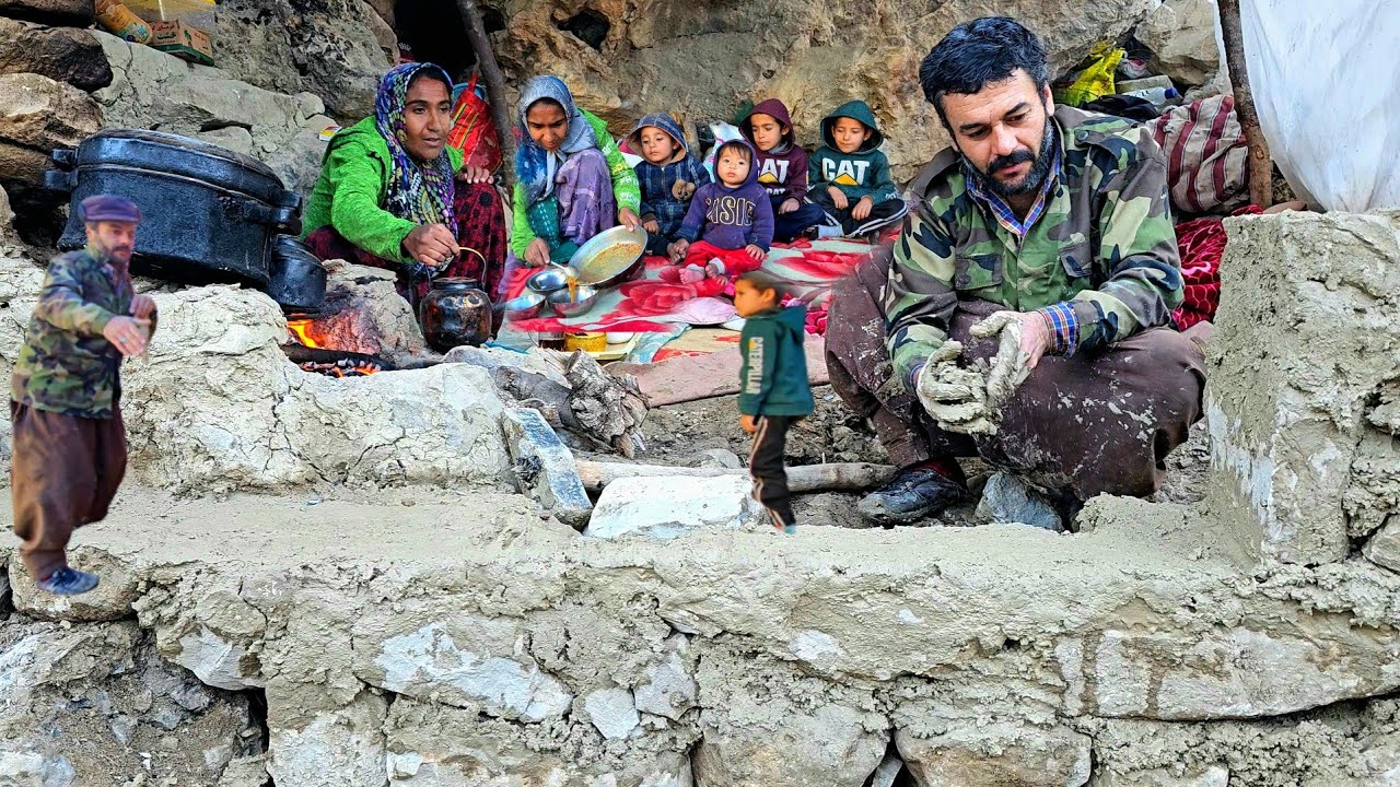 Real life of nomads by the river | Nomad man helps mother with 4 children | Traditional Chinese wall