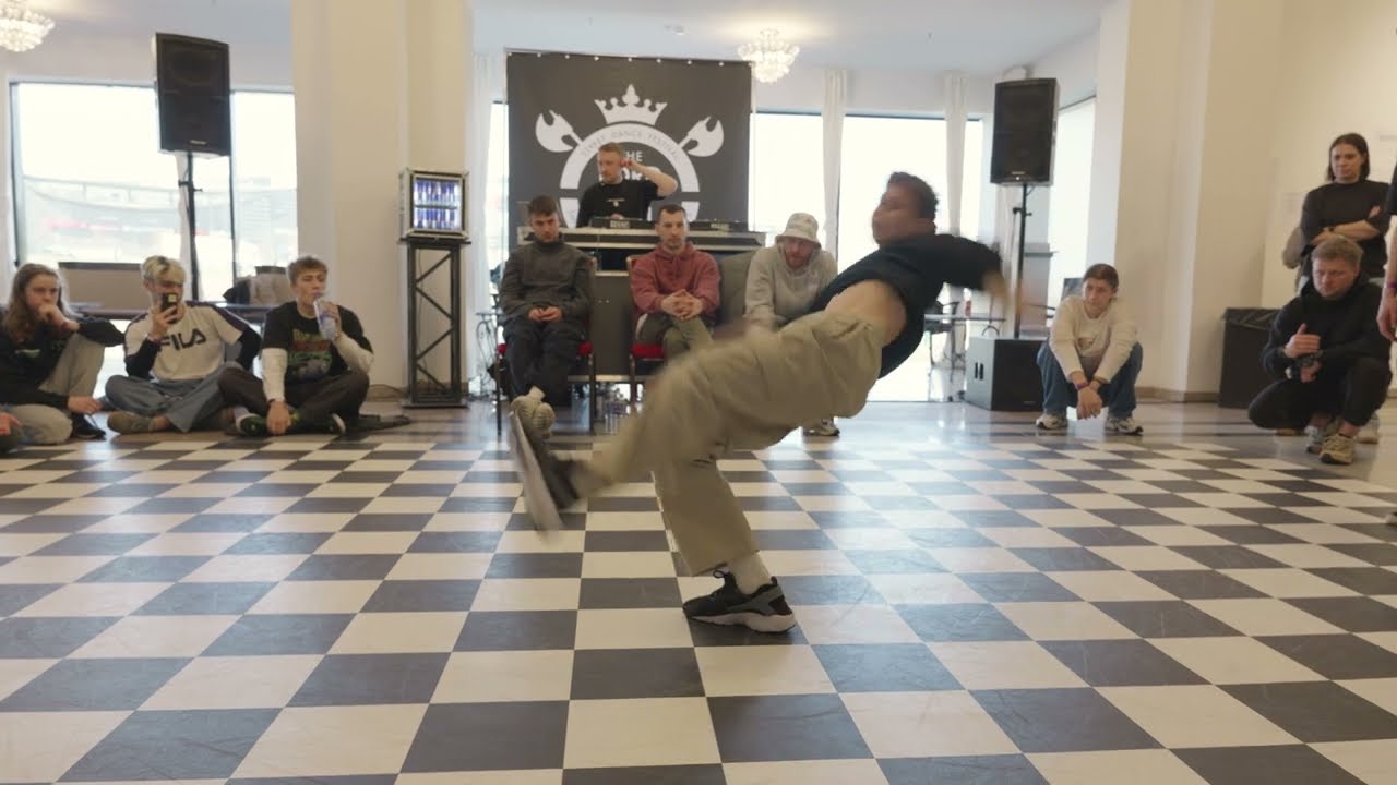 Breaking U16 Top 8 - Bboy Ciucia vs Timas Milisauskas