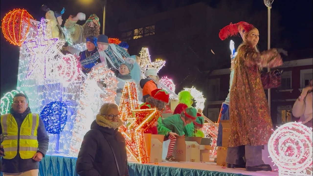 4K - SPAIN MADRID CABALGATA DE LOS REYES MAGOS 2026: A MAGICAL EVENING OF MUSIC, DANCE, AND JOY!