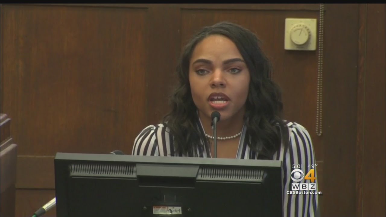 Fiancee Of Aaron Hernandez Takes Stand In Murder Trial
