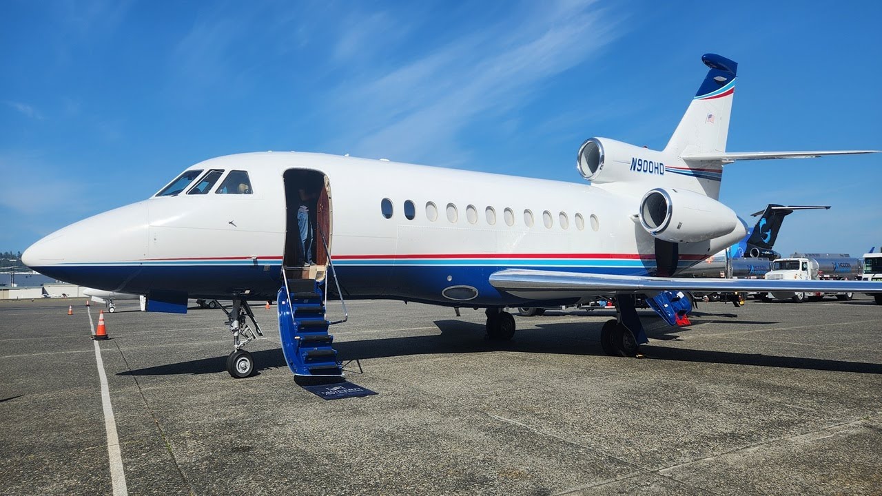 Private Flight aboard a Falcon 900ex to Kona Hawaii