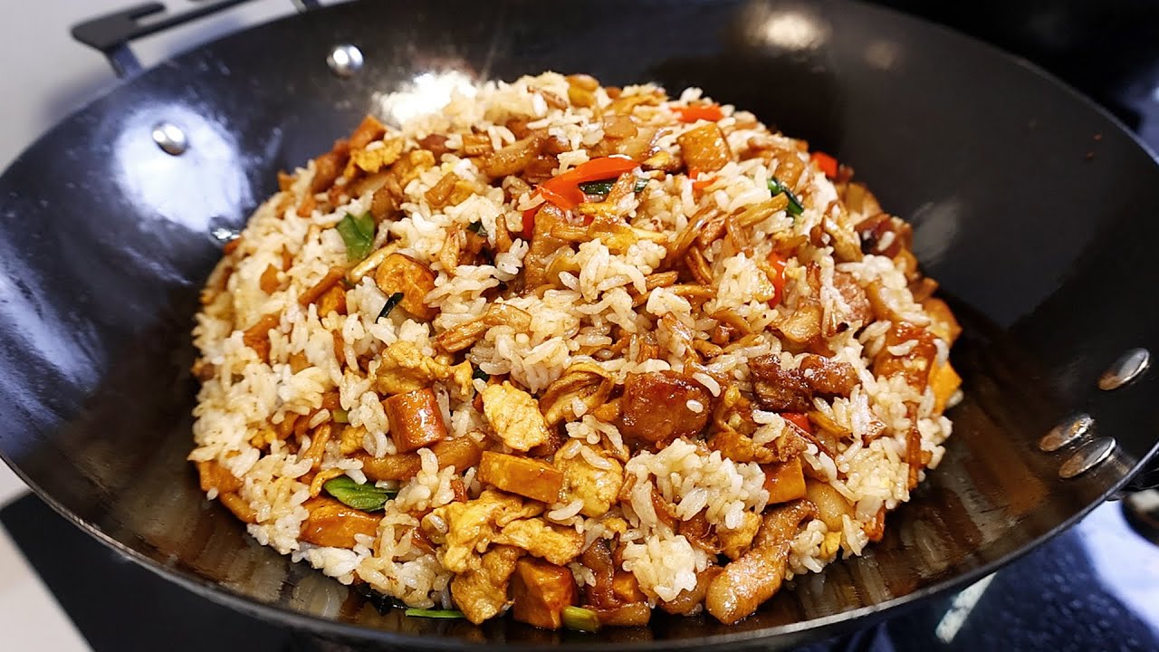 拌饭脑袋高兴坏了，鸡蛋萝卜饭一吃一个不吱声！