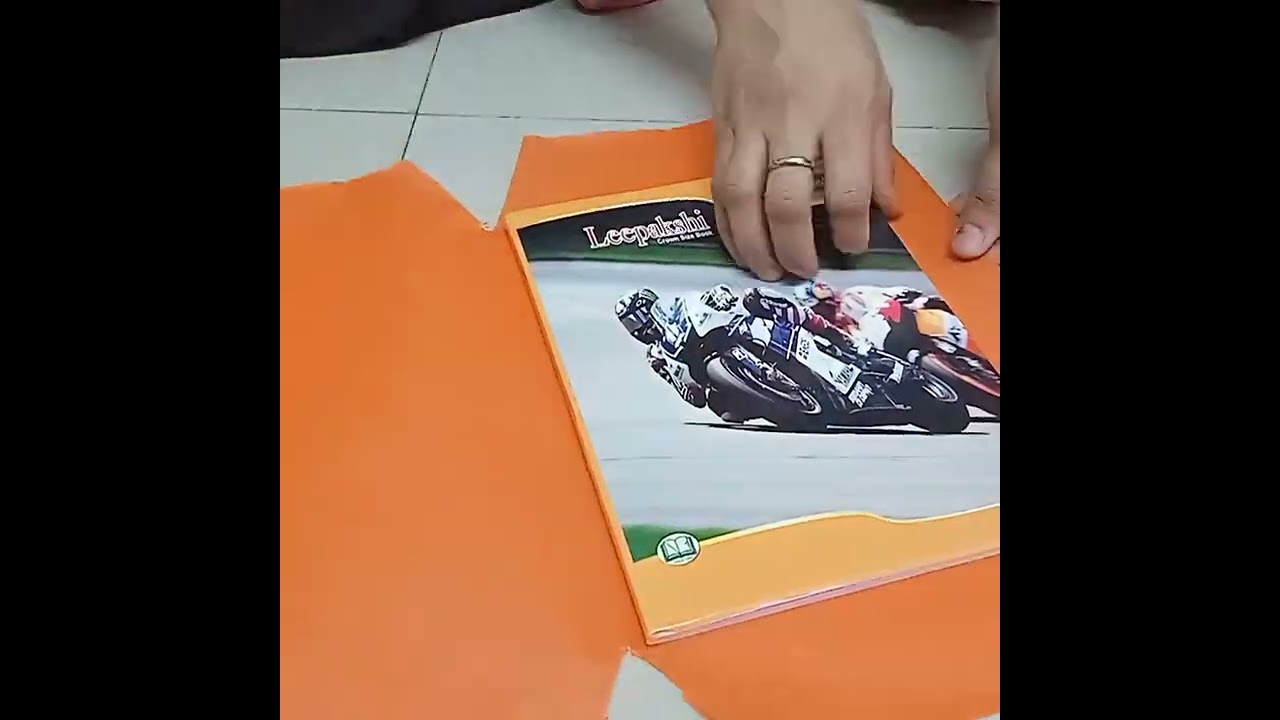 How to cover a book easily#brown#notebook #tricks #vidya #bookcoverdesign