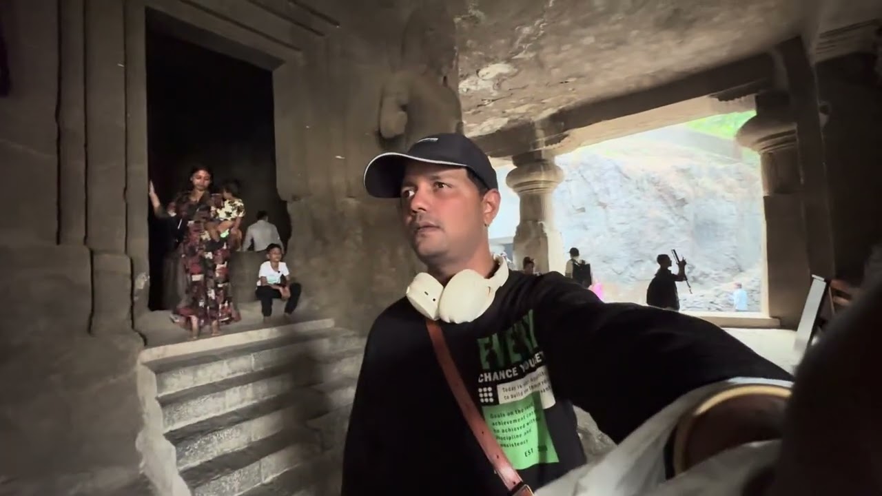 History of ELEPHANTA CAVES in Hindi | Elephanta Caves Mumbai 2025🙂 #elephantacave #mumbai #shorts 