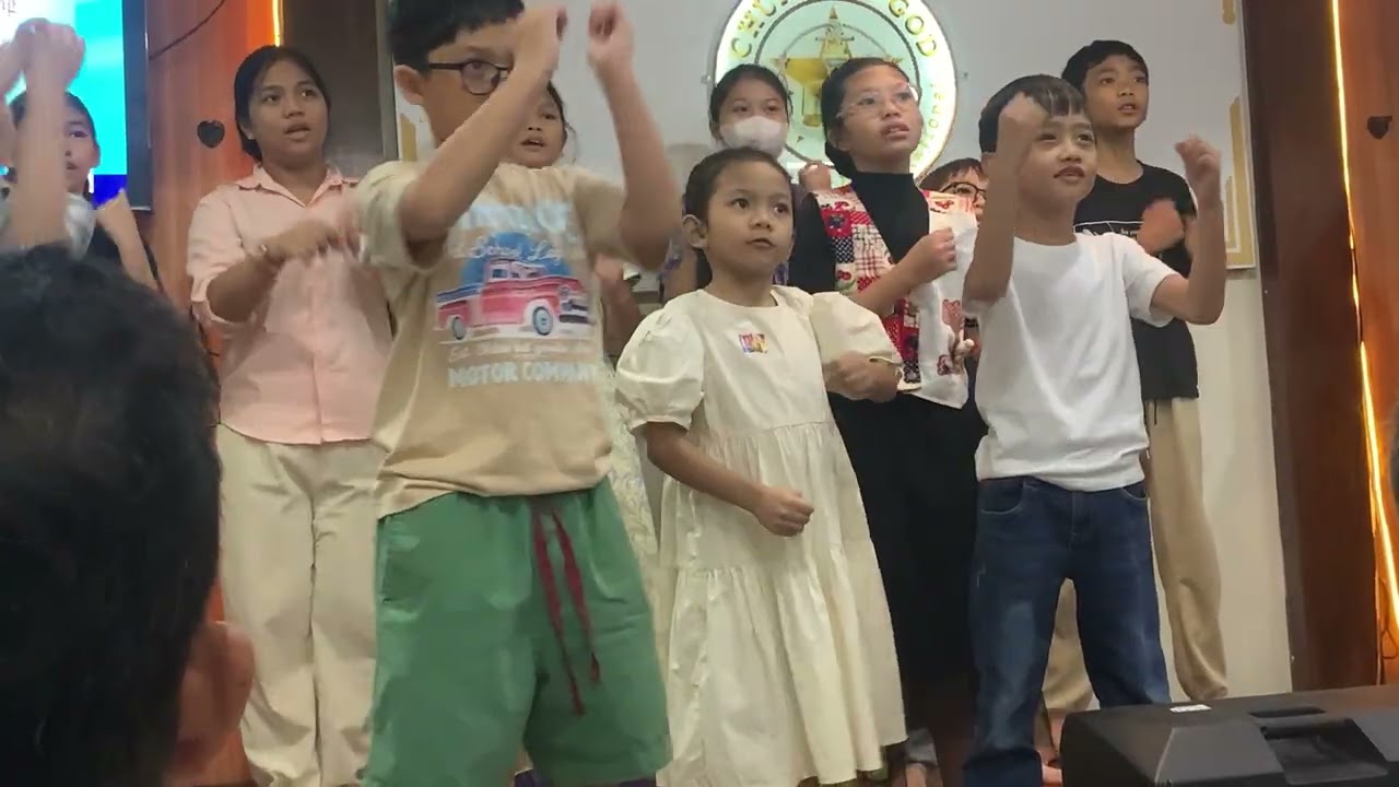 Awit ng MMC[MCGI]Pasalamat ng mga KNC kids and teens 