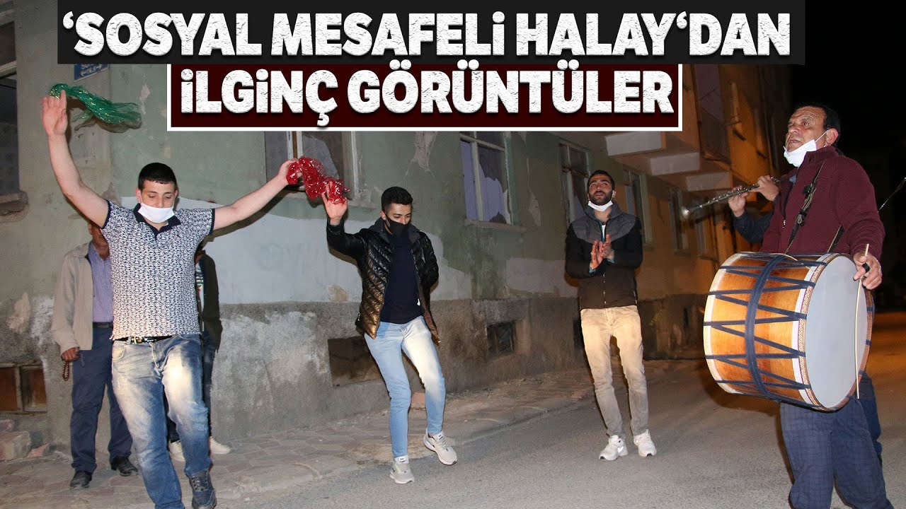 Elazığ'da 'Sosyal Mesafeli' Sahur Halayı Renkli Görüntüler Oluşturdu