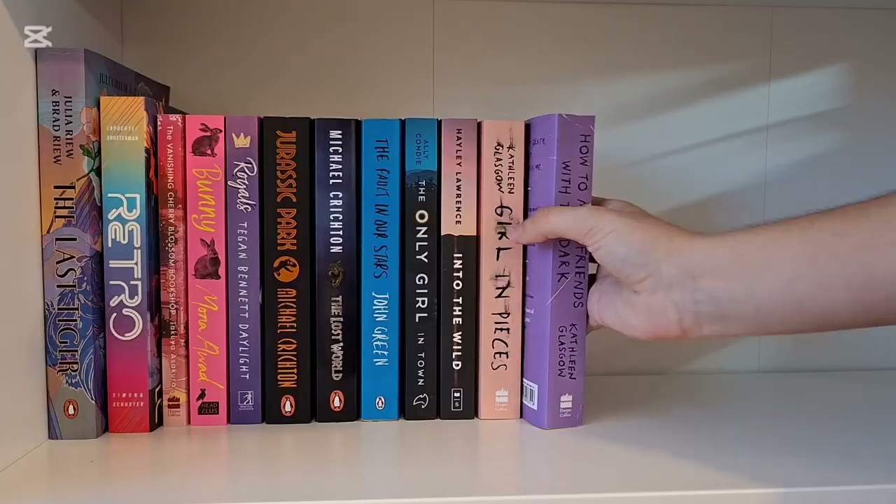 Organise my bookshelf with me! 💖🌸🌟