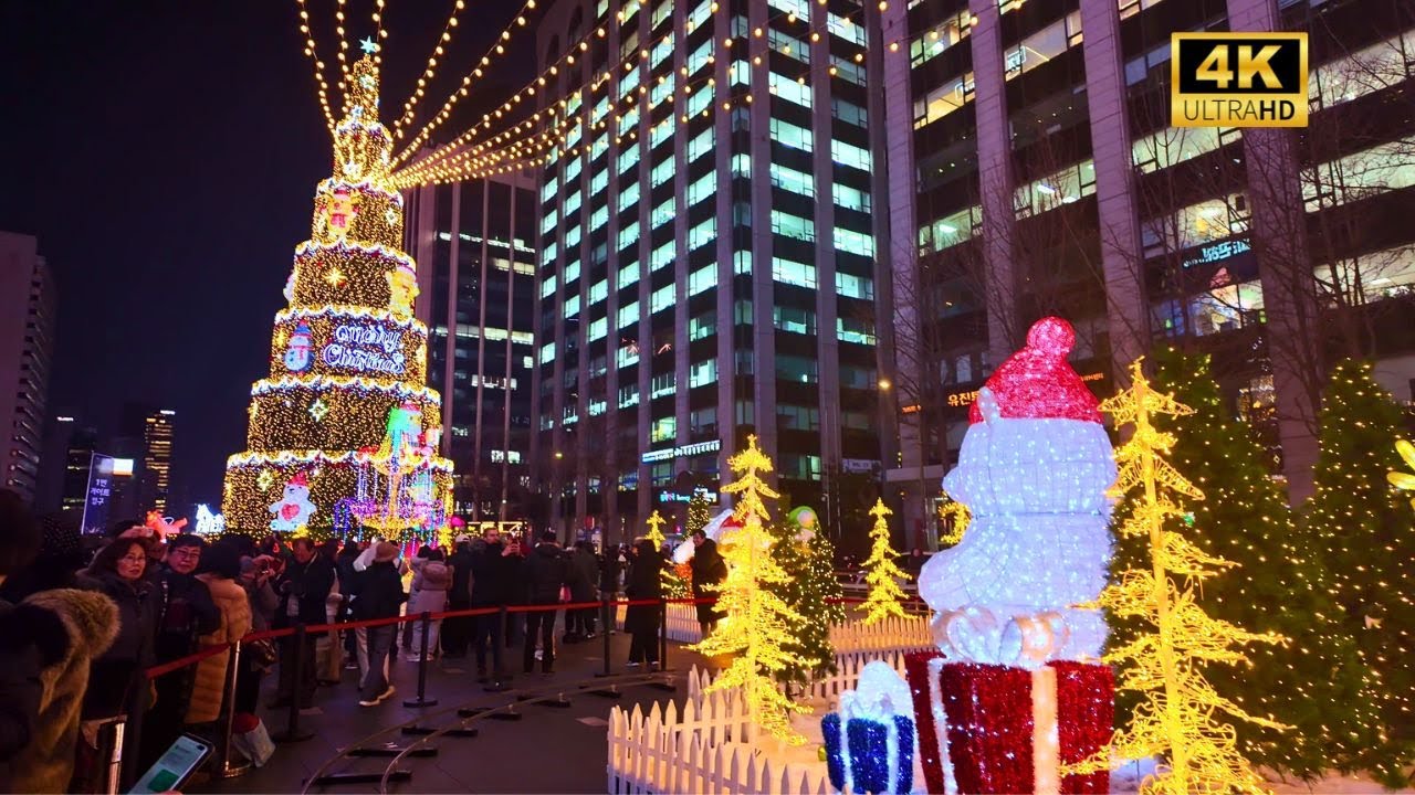 Christmas Eve in Seoul 🎄 | Walking Cheonggyecheon at Night (4K)