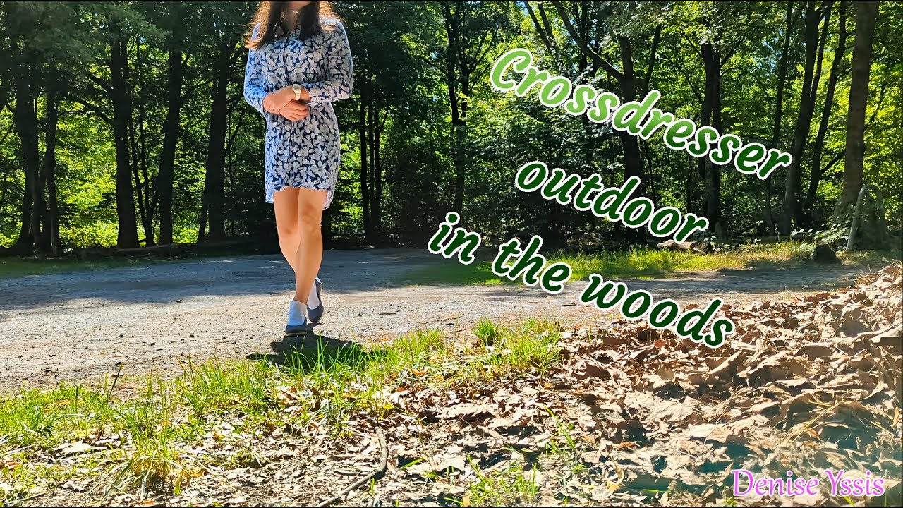 Crossdresser Outdoor - Short adventure at the parking lot in the woods