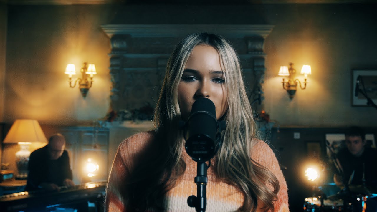 Electrifying Live Cover of 'Tiny Riot' by Sam Ryder ft Anya McCall