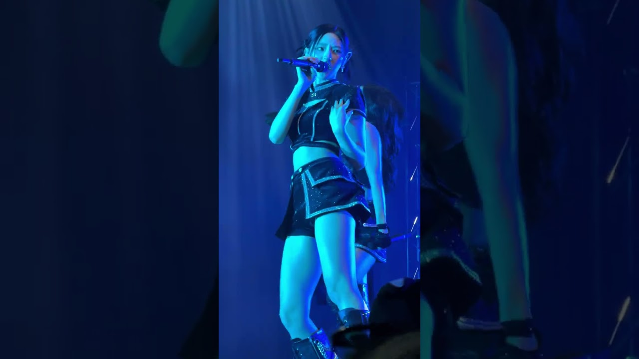 20241126 KISS OF LIFE (키스오브라이프) - Get Loud - KISS ROAD World Tour in Houston