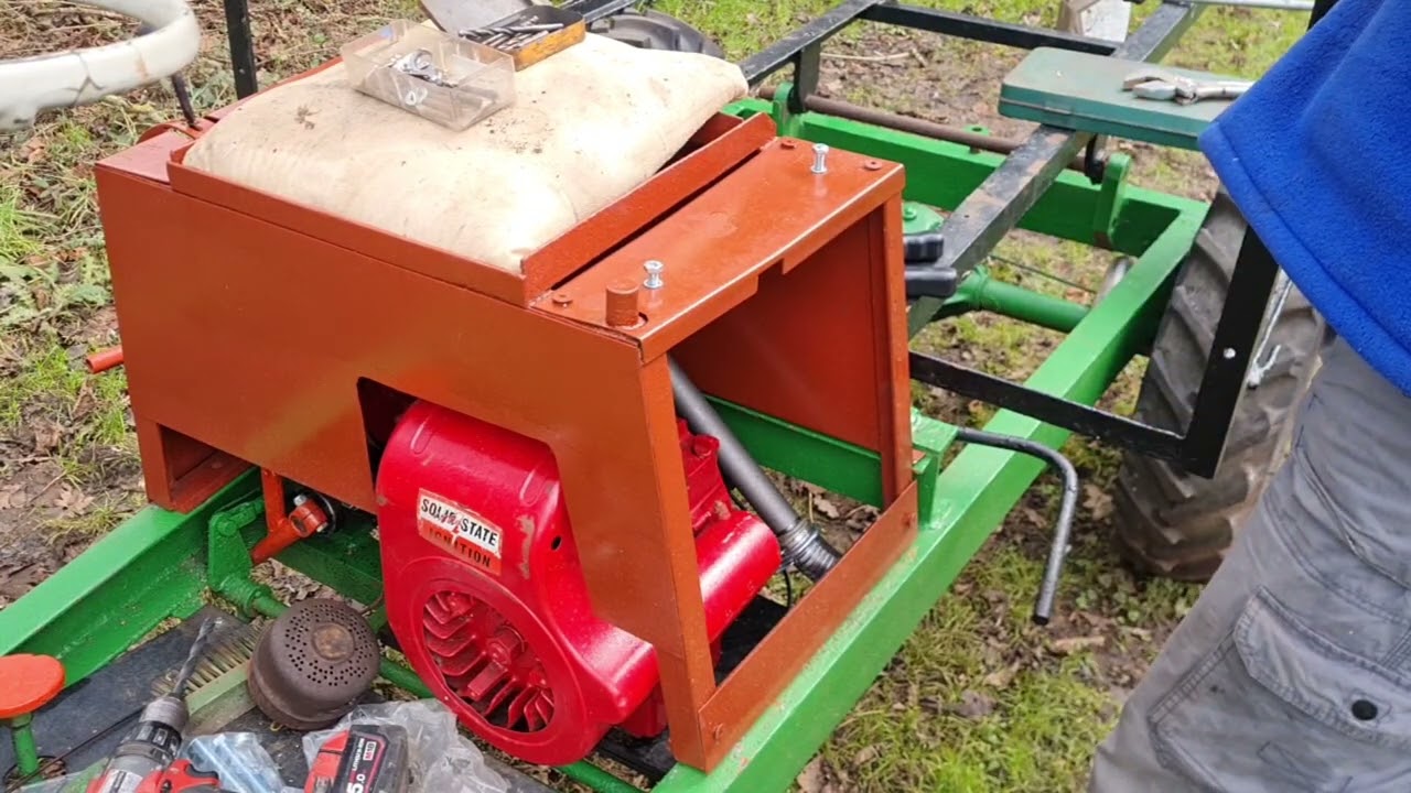 Bonser Truck get fuel tank.