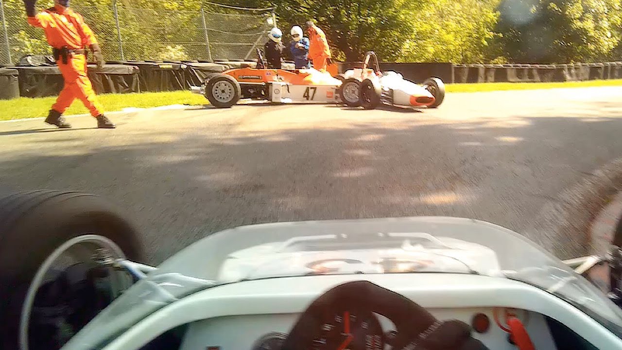 Racing a Classic Formula Ford at Cadwell 2021