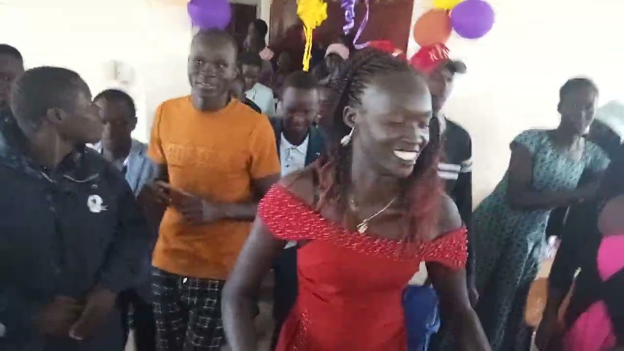 Winnie winzah live in Kalongo Technical institute during hand over of Acholi students Association 
