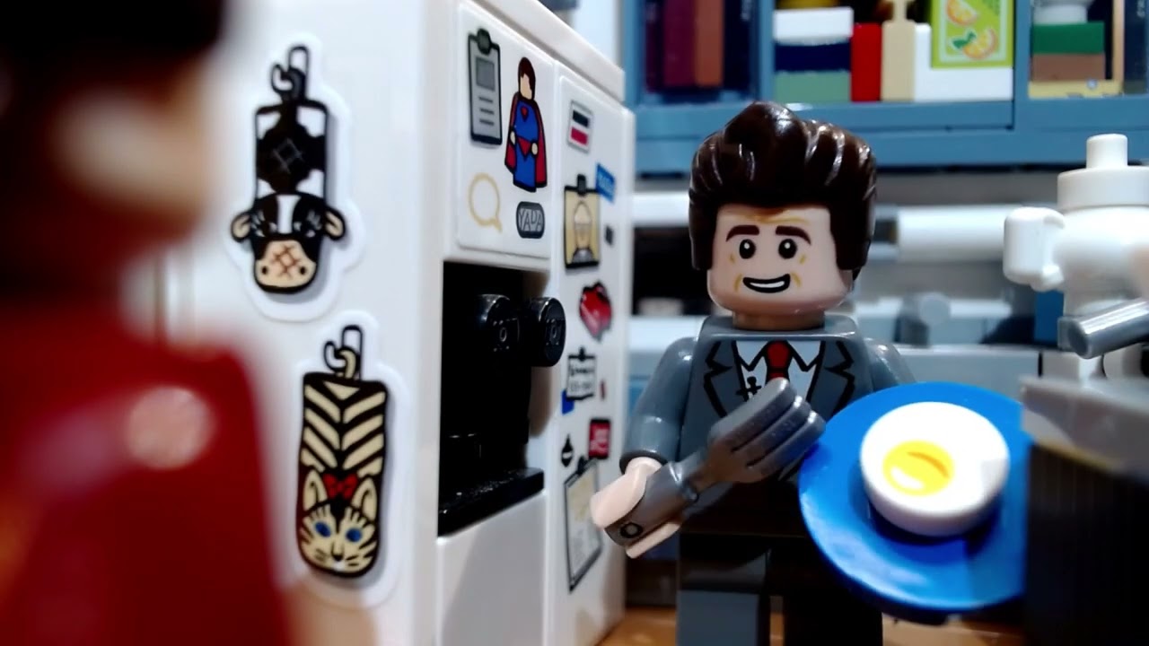 LEGO Seinfeld Kramer gets a regular job (stop motion)