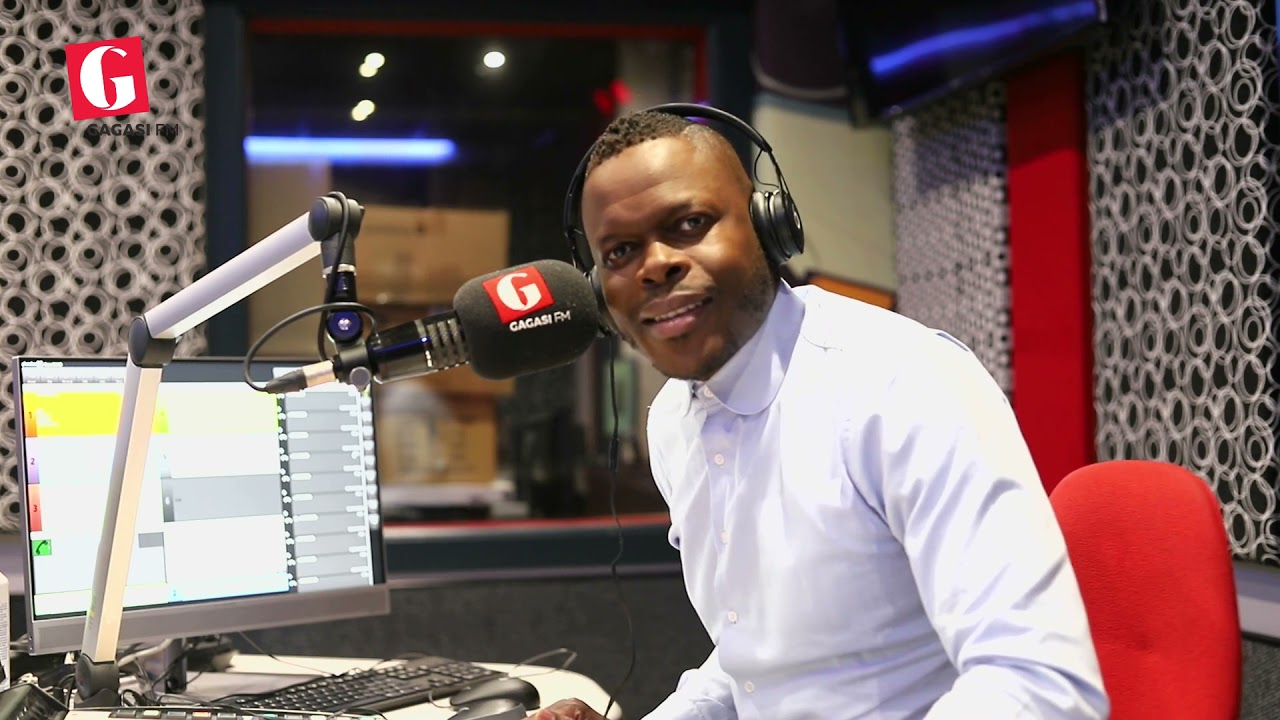 [WATCH] uDr Mnyadi ehlaziya amaphupho on Indaba with Alex Mthiyane.