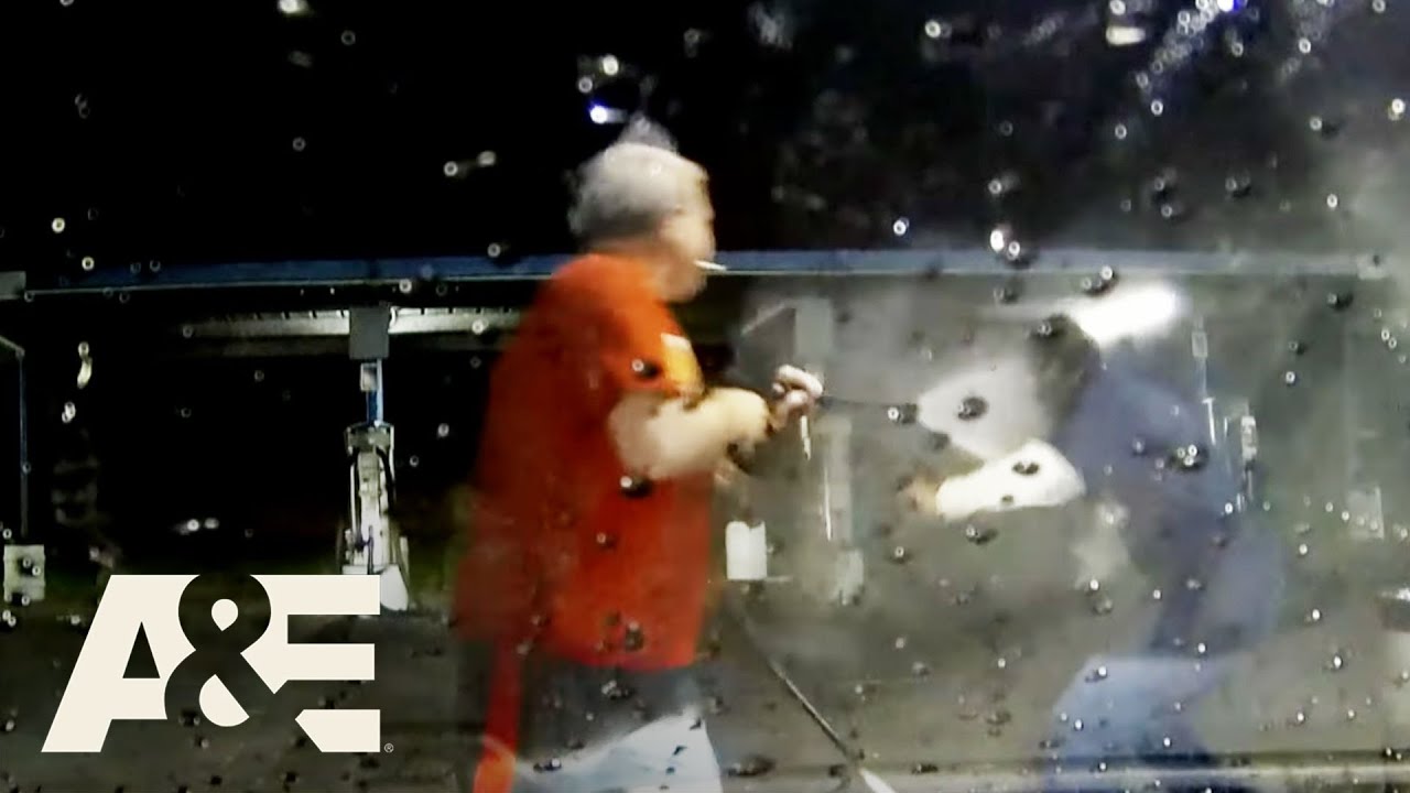 Man Fights ARMED Carjackers with a Hose | Road Wars | A&E