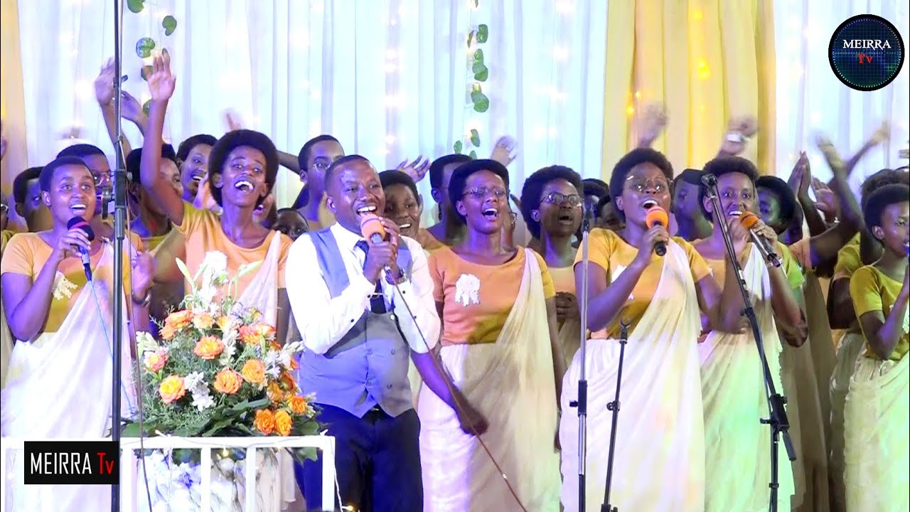INDIRIMBO ZA CHORALE  Y'URWARUKA - Église de Pentecôte de Nyakabiga