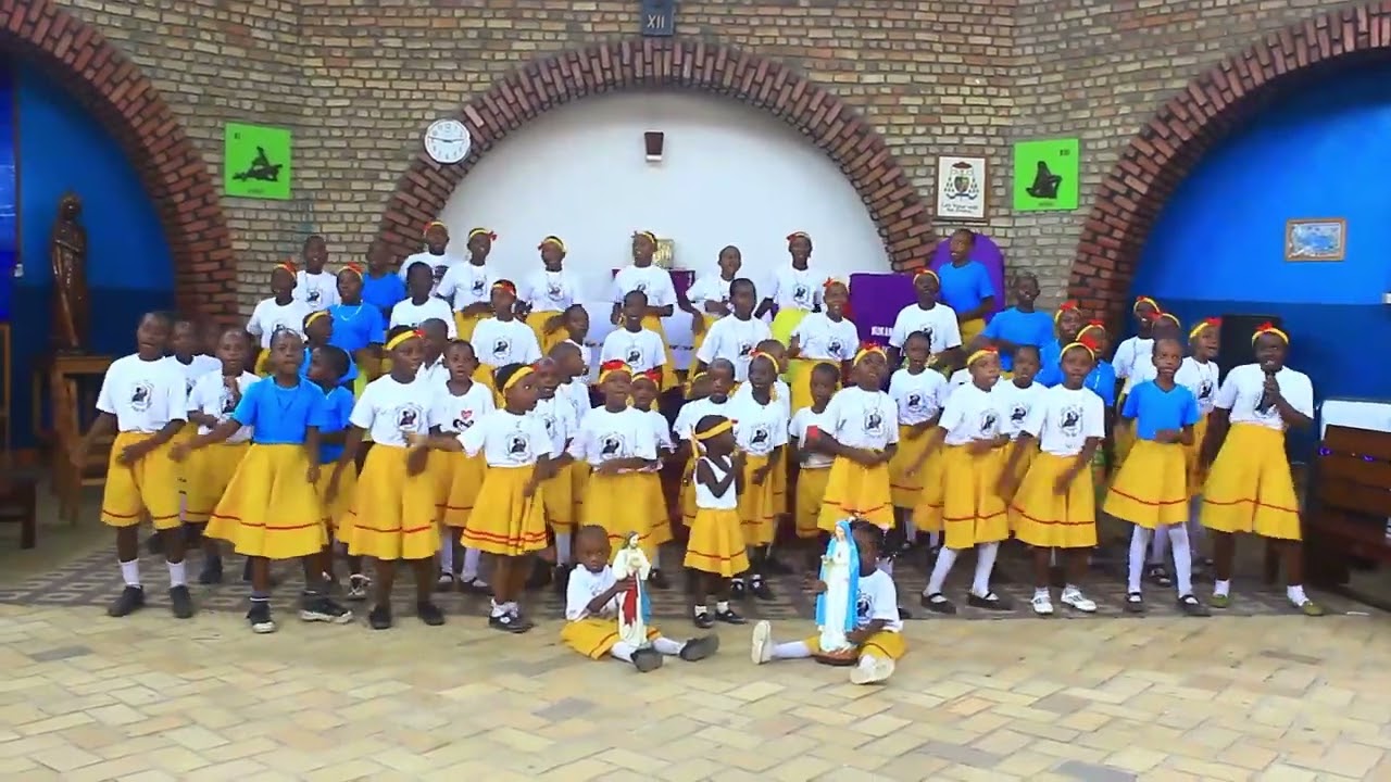 TWAMALHOLHANAKO- AN ENTRANCE SONG BY CHILDREN OF HOLY CHILDHOOD KASESE
