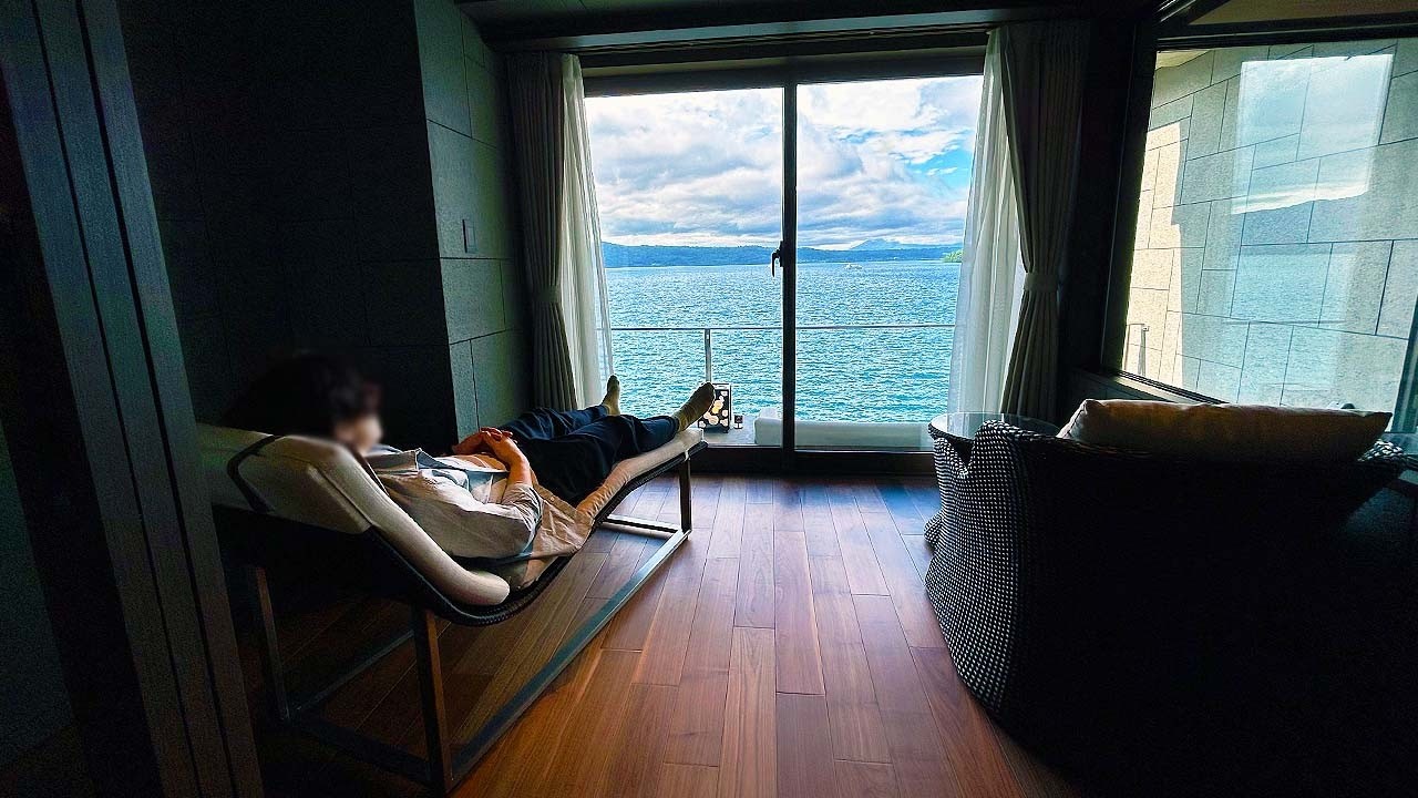 Floating Hotel on the Lake in Japan Luxurious All-You-Can-Eat Gourmet / Lake Toya Onsen, Hokkaido