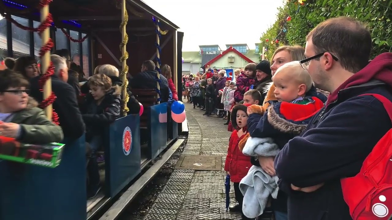 Santa images 2016