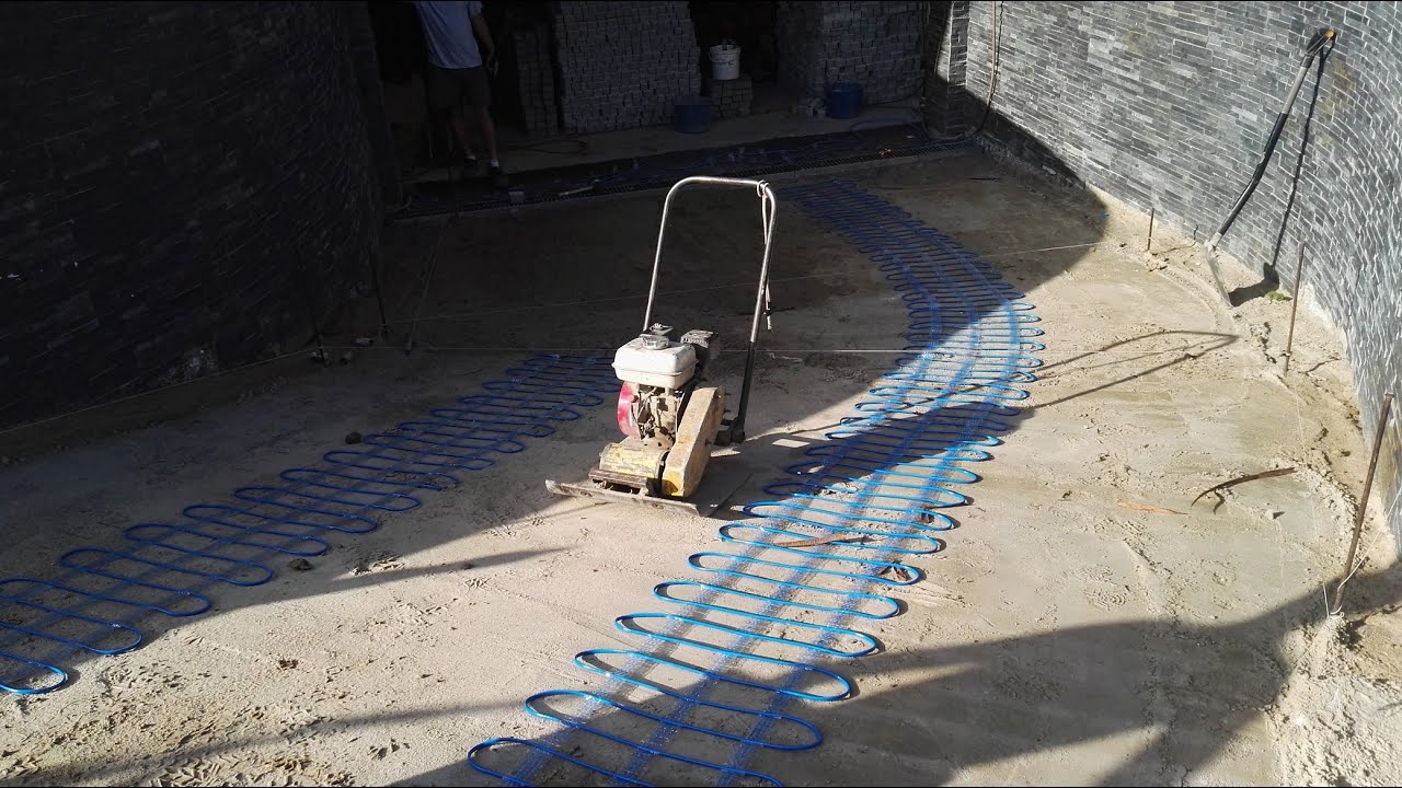 Wjazd/zjazd :) do domu. Maty grzewcze na podjeździe kryte kostką brukową time lapse