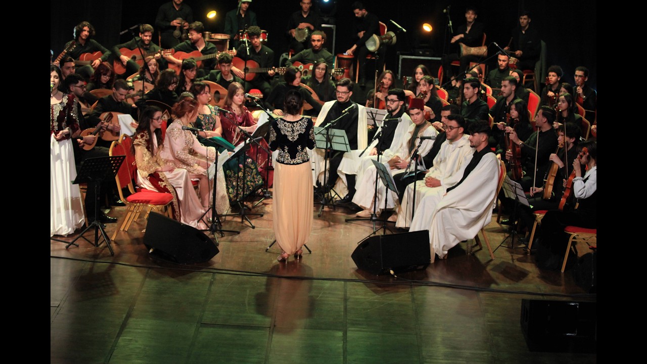 DAR EL FEN D'ORAN ET LA PARTICIPATION DE MUSICIENS ET ARTISTES DU TERRITOIRE NATIONAL.