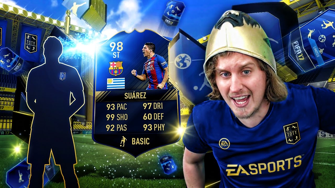 OMG TOTY SUAREZ IN A PACK! MY BEST TEAM OF THE YEAR PACK EVER! FIFA 17 ULTIMATE TEAM