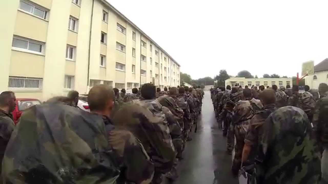 La Strasbourgeoise chanté par le C.M.E du 8 PARA de marine