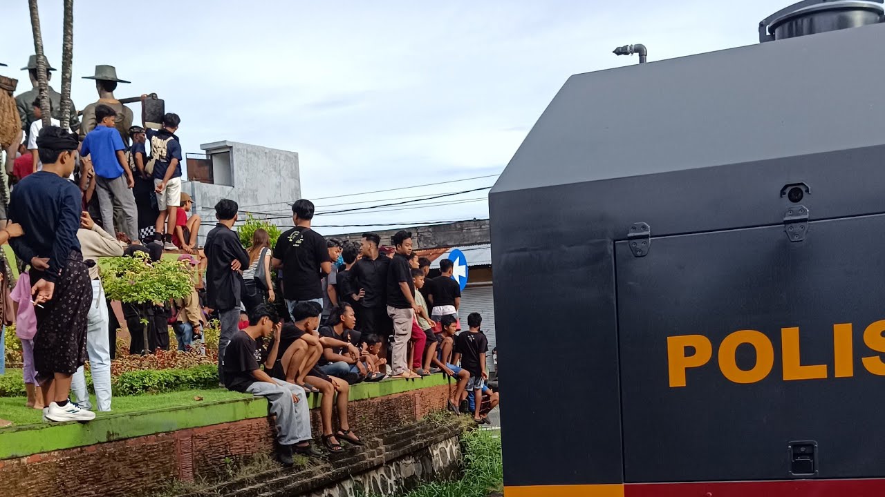 LIVE: PERANG BOBOK/API JELANG HARI RAYA NYEPI DI KOTA MATARAM