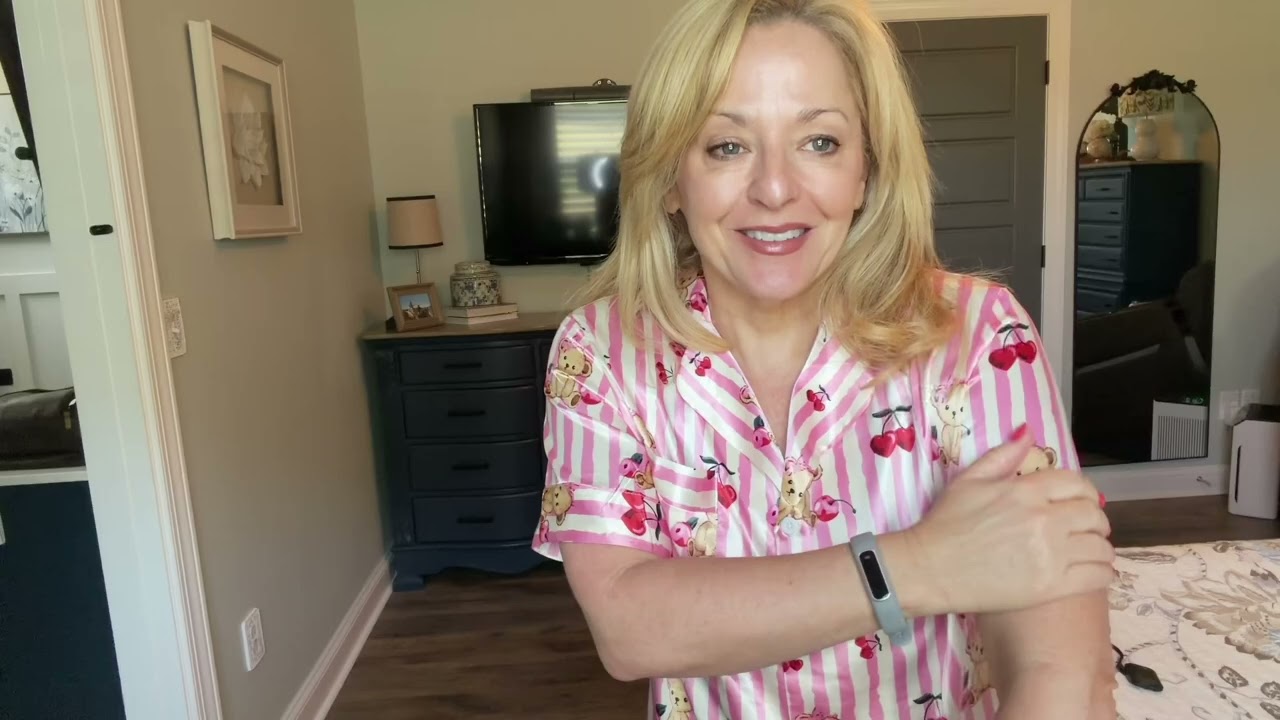 Review: Chic & Affordable Silk-Like Pajamas for Women #ad