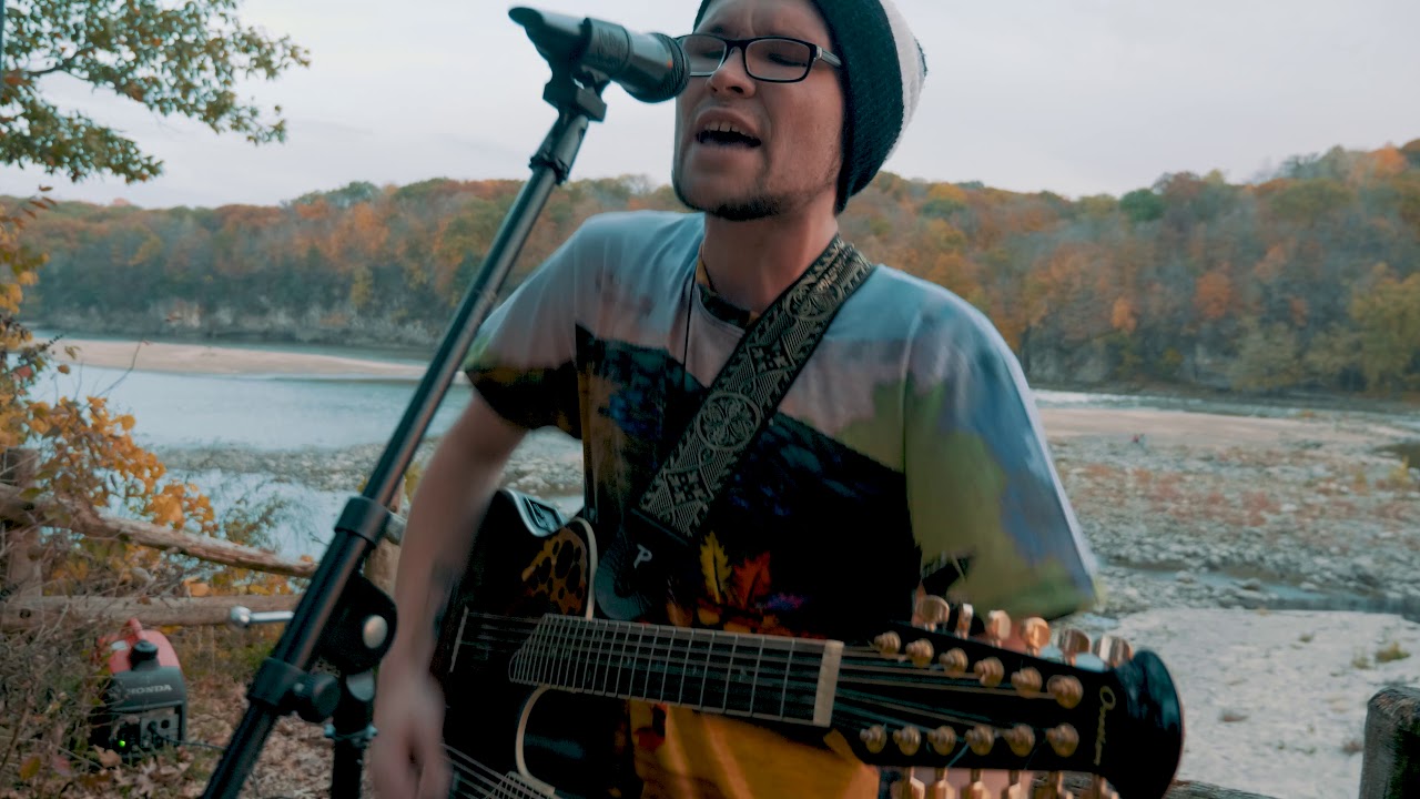 M.I.A - Paper Planes [Acoustic x Loop Cover by Casey Klein]