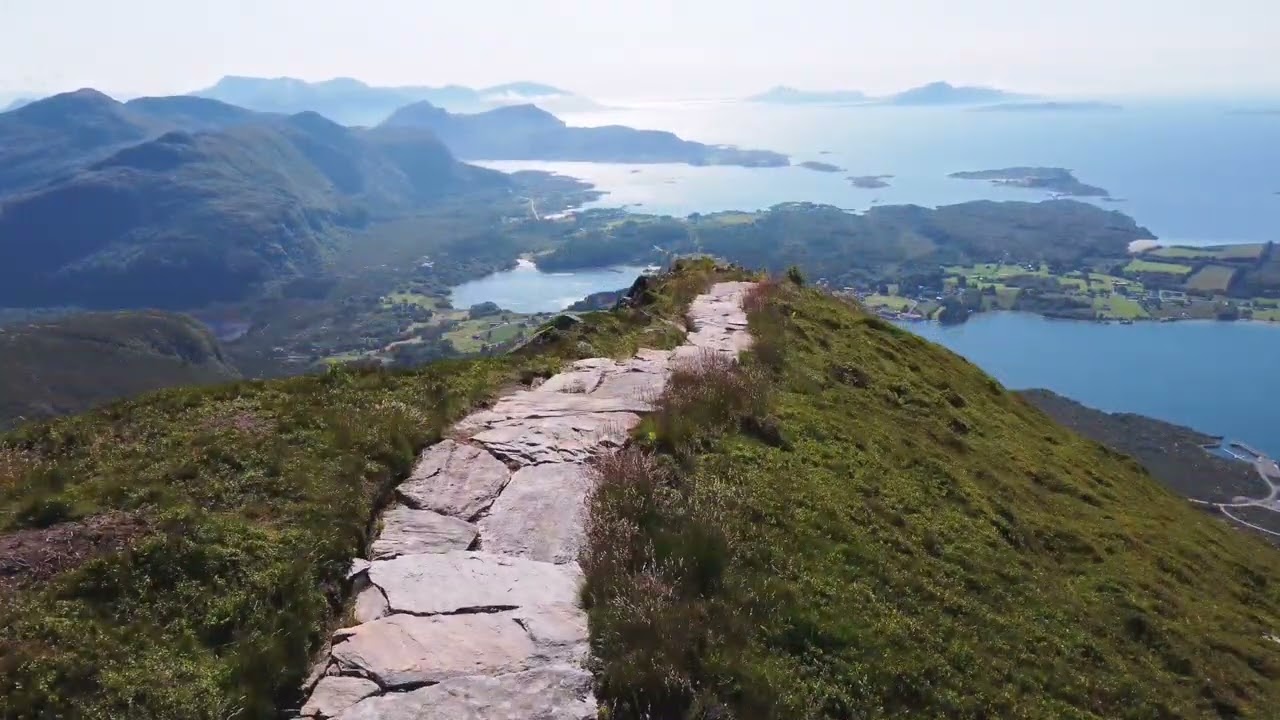 @Midsundtrappene, R&oslash;rsethornet 2025