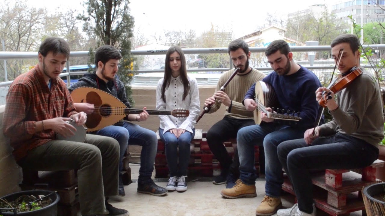 Με γελάσαν τα πουλιά