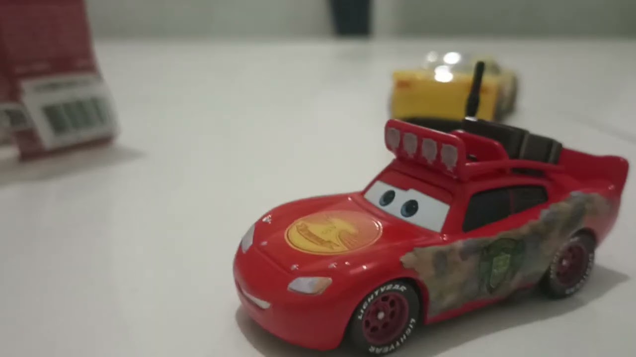Cars On The Road Oyuncak  arabalarını inceledik (Açıklamayı okuyun)