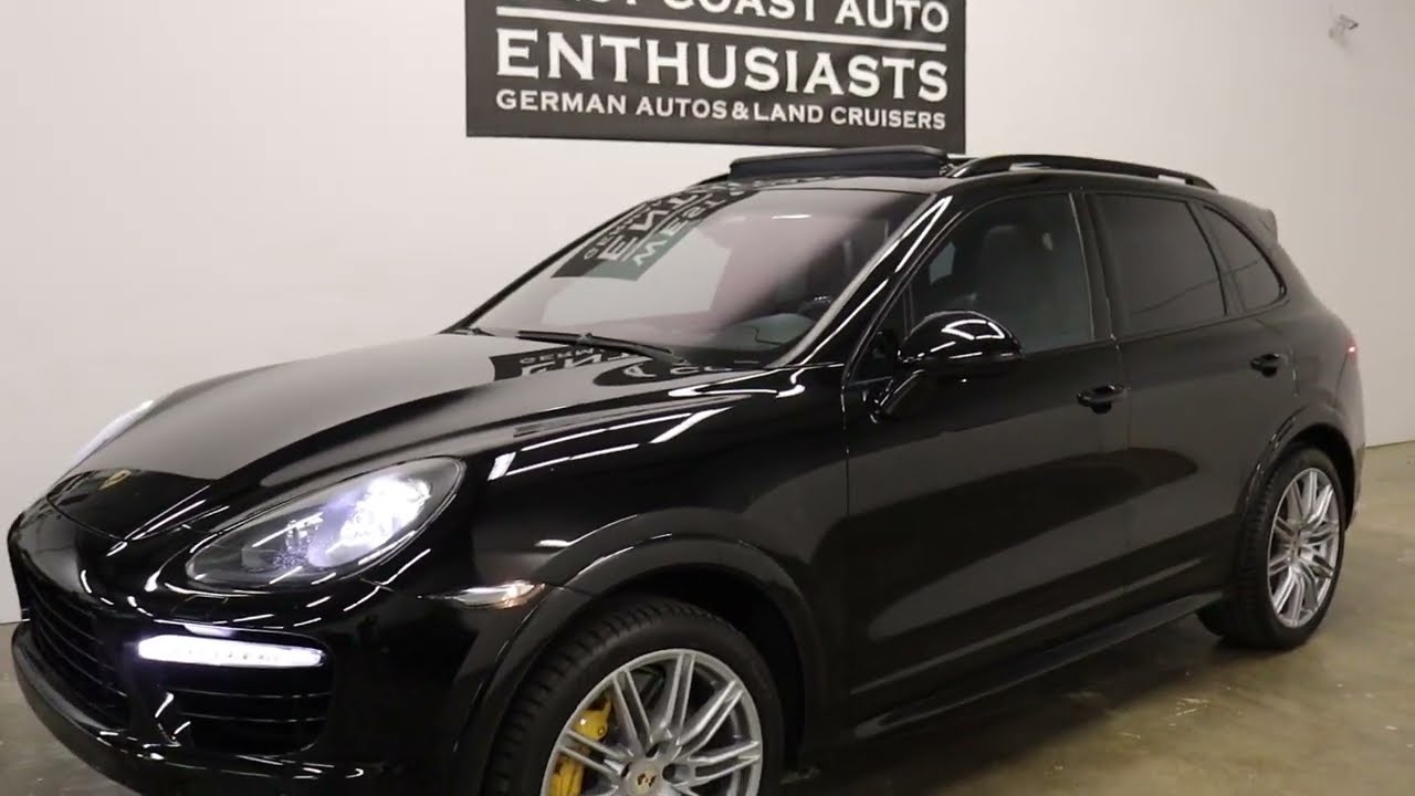 2012 Porsche Cayenne Turbo 1 Owner, Clean Carfax $154k MSRP