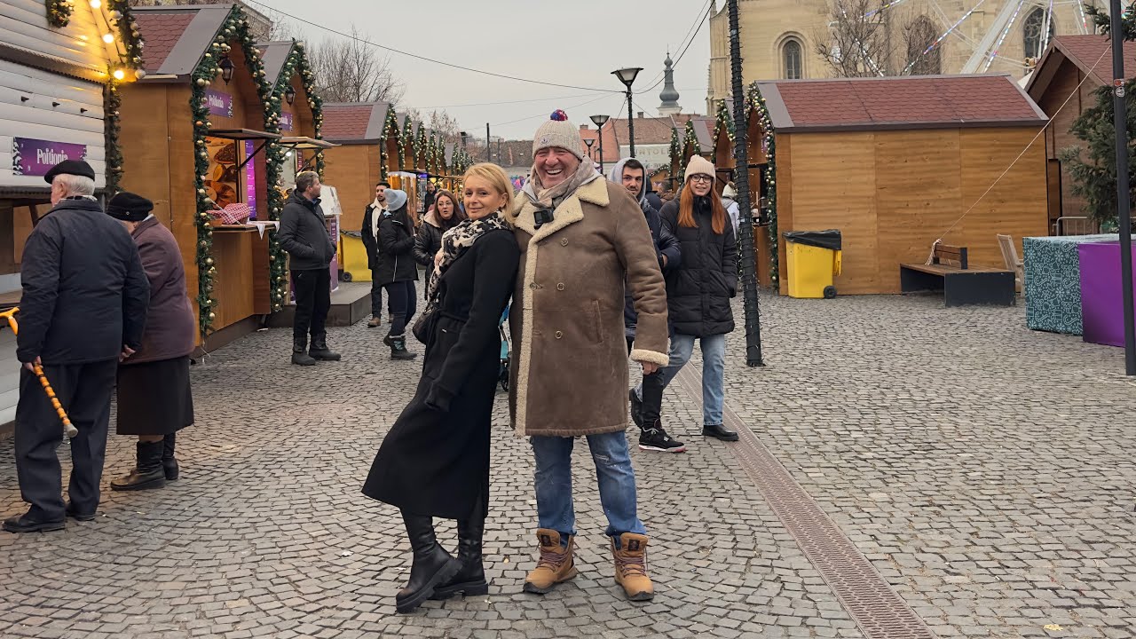 EU CU OCONASA NE AM FACUT DE CAP IN TARGUL DE CRACIUN