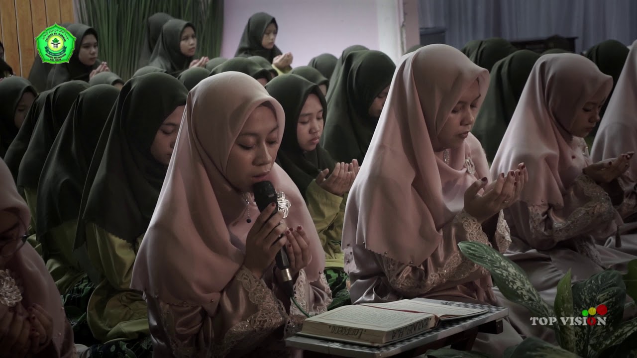 CLIP KHOTMIL QUR'AN PP. ROUDLOTUL QUR'AN ( HAFIDZ QUR'AN )