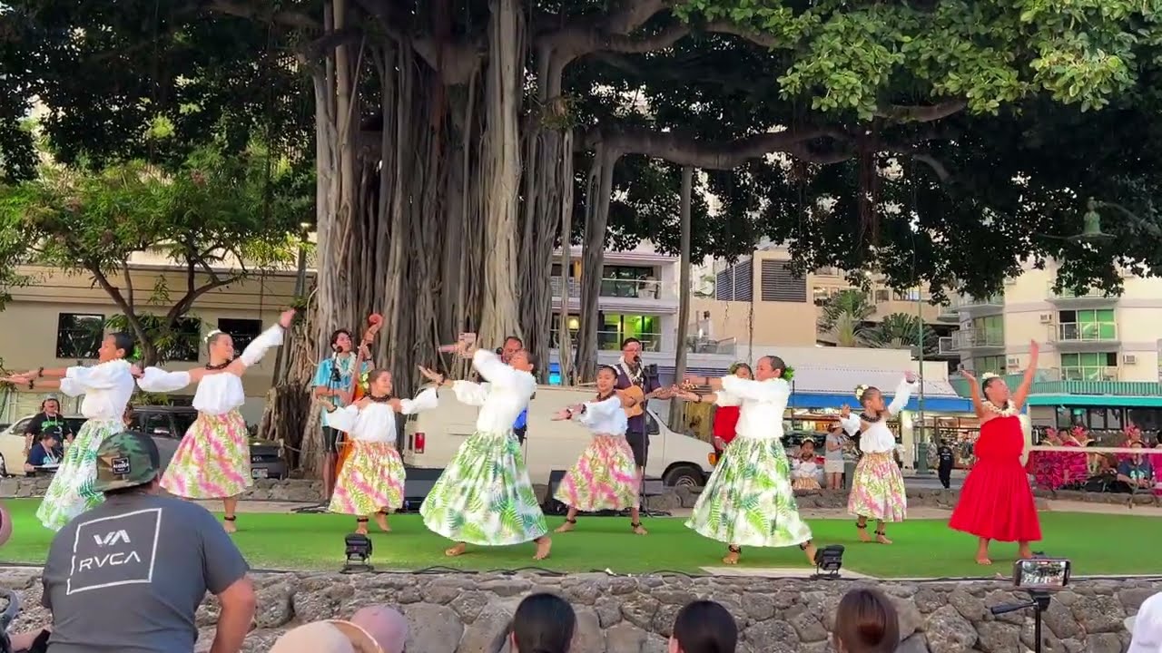 3 Lovely Wahine & 5 Keiki Hula by Halau O Napualaʻikauikaʻiu – Pan-Pacific Hula Festival [4K]