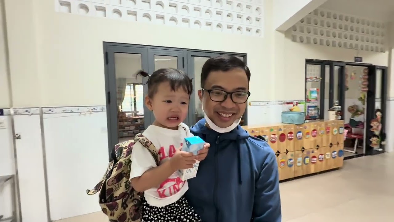 Tuần đầu tiên Sa đi học 