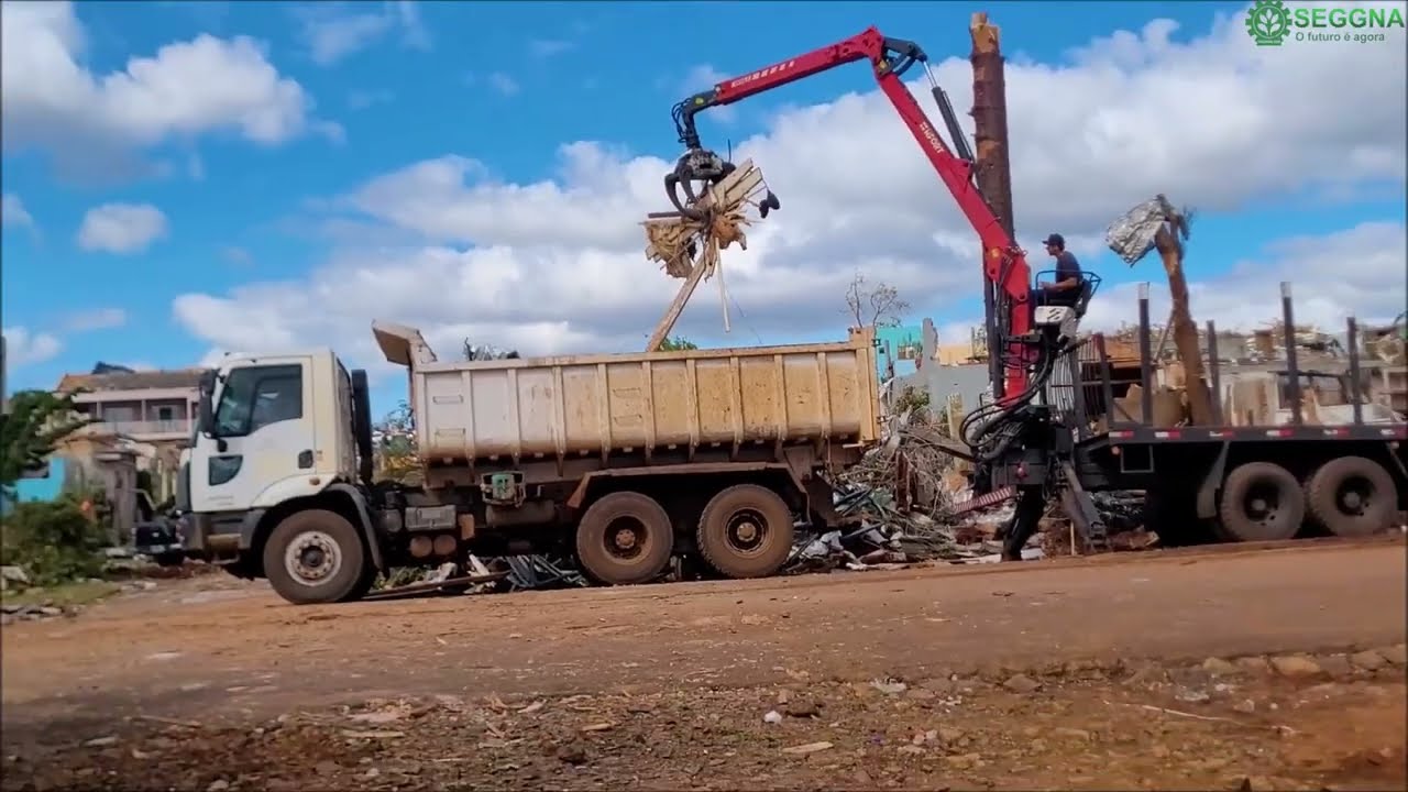 PASSOU UM FURACÃO NA MINHA CIDADE 