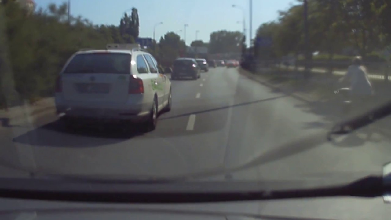 Niecodzienny widok na ulicy Ostrobramskiej