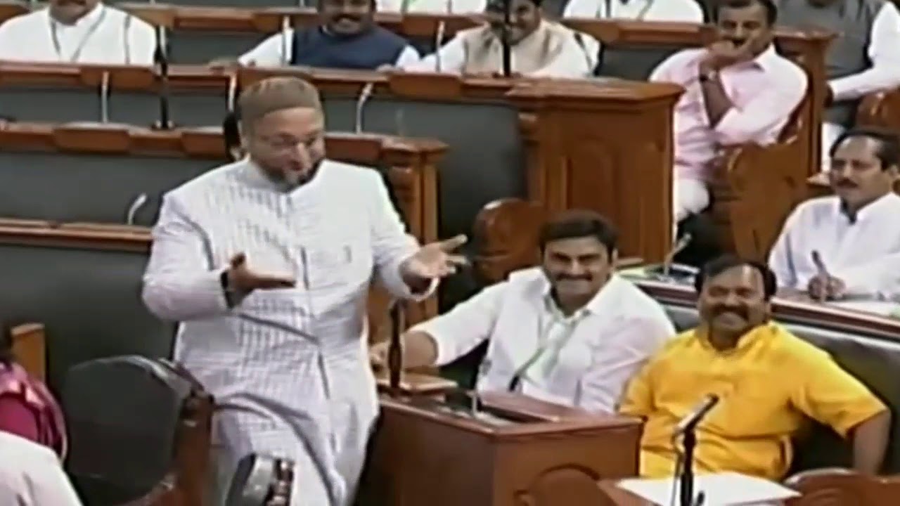 Asaduddin Owaisi taking oath as Loksabha MP 2019 parliament