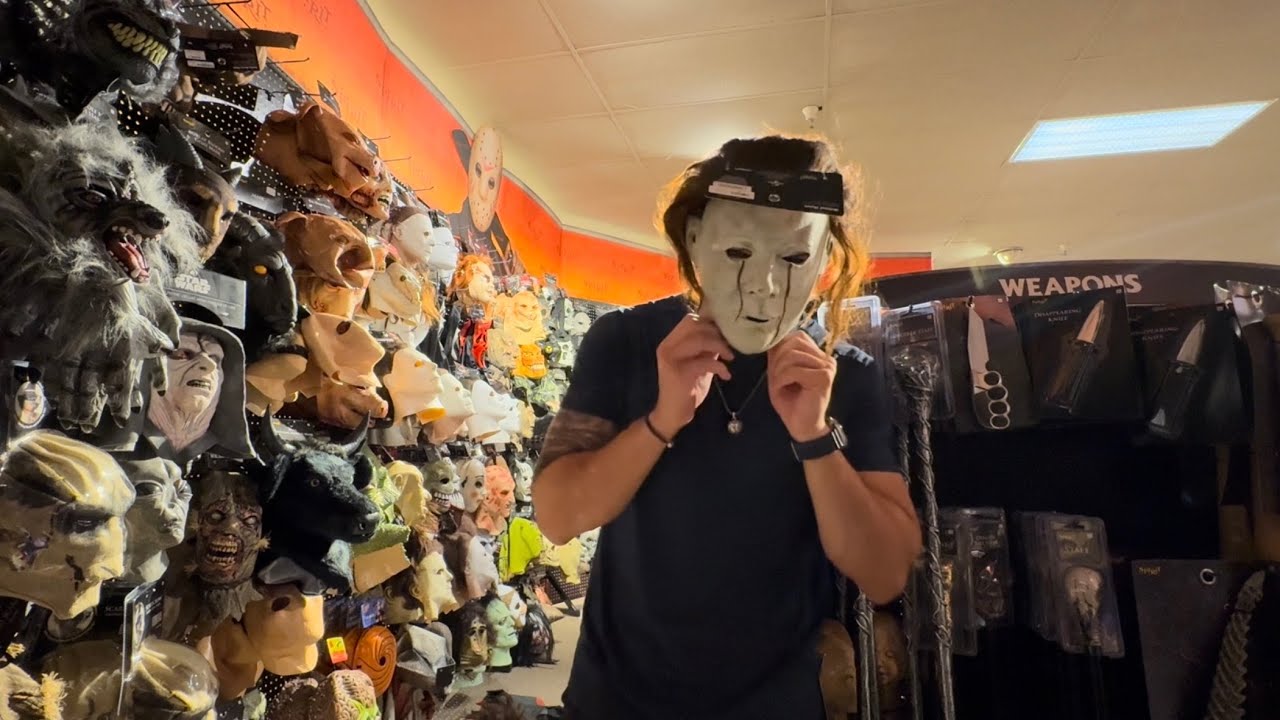 SPIRIT HALLOWEEN STORE 2024 TOUR