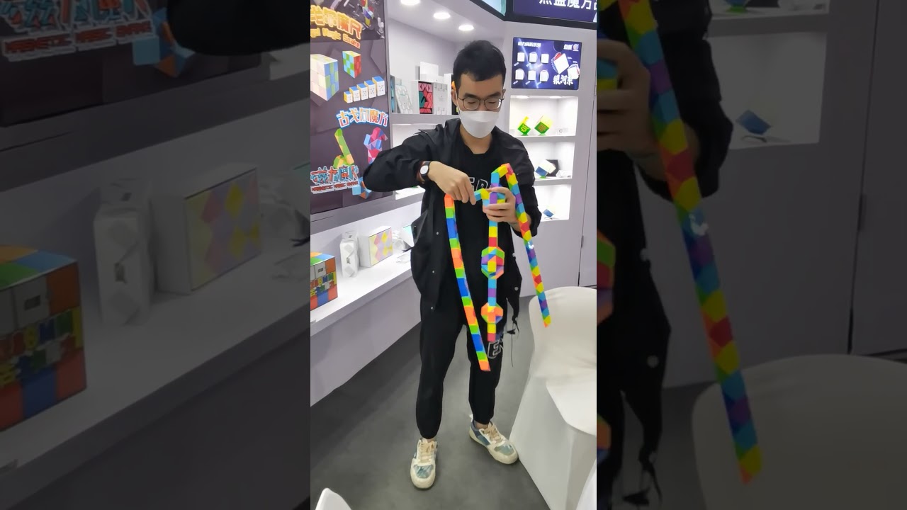 DianSheng 240 PCS Magic Snake Into The Oriental Pearl TV Tower!