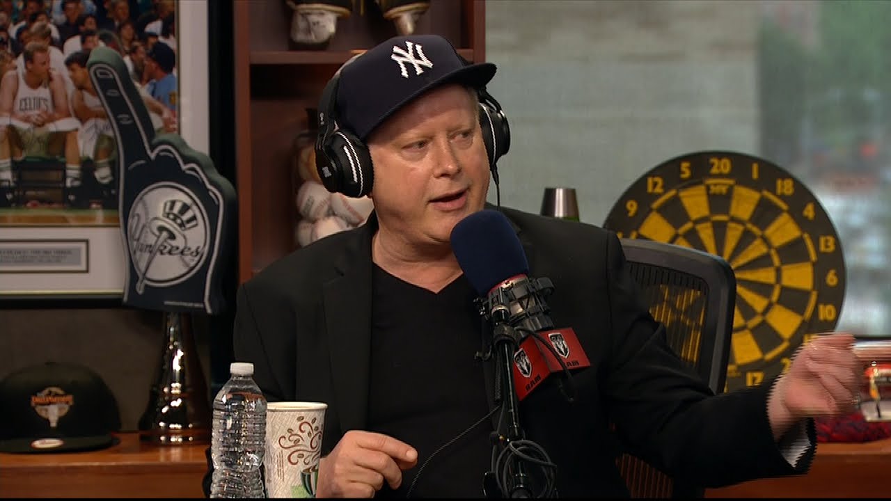 Darrell Hammond impersonates Al Sharpton