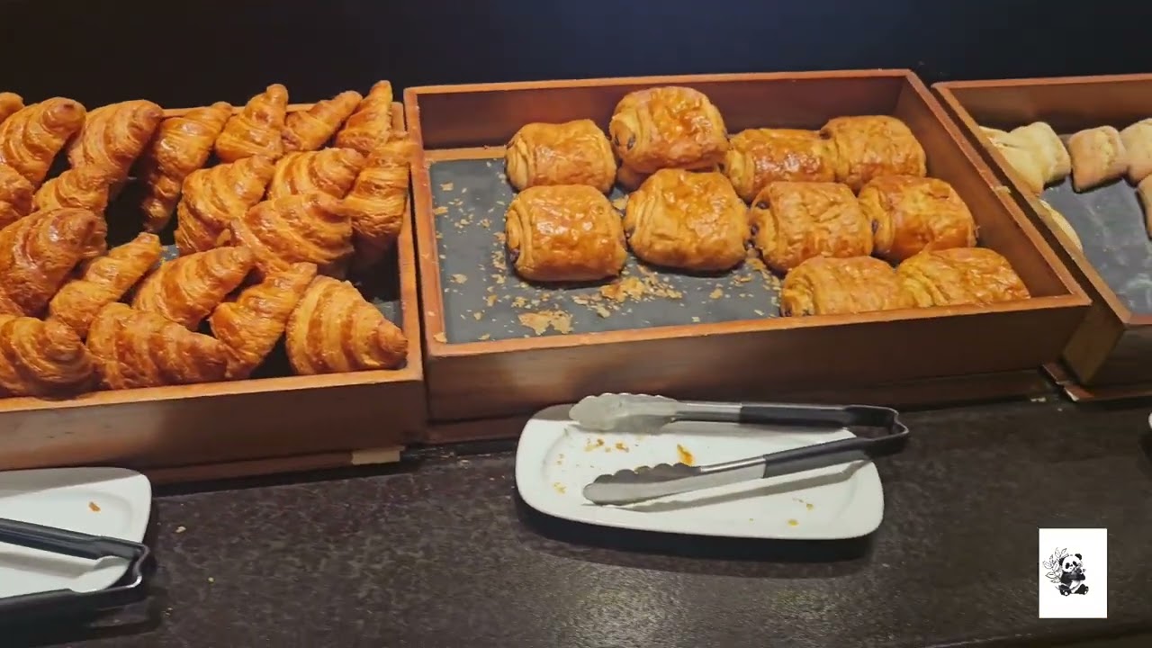 On petit déjeune au the art of marvel disneyland paris