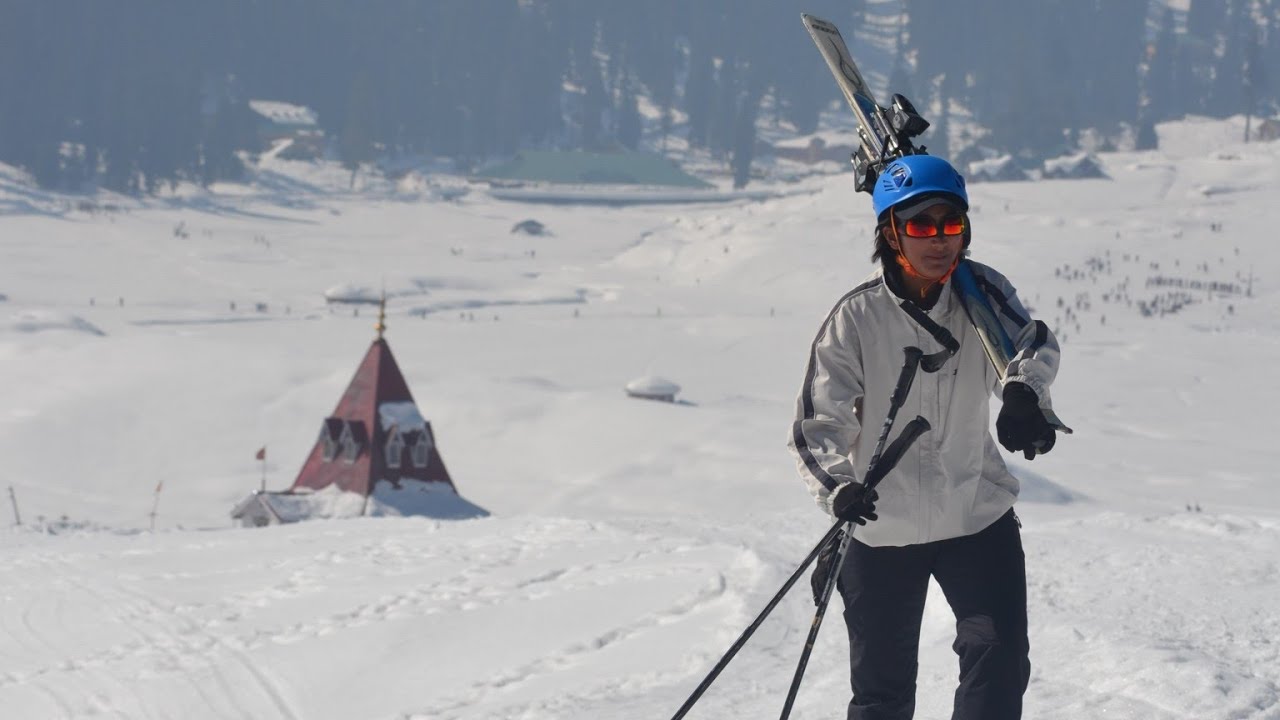 SKIING IN GULMARG INDIA 2020 | jawahar institute of mountaineering and winter sports