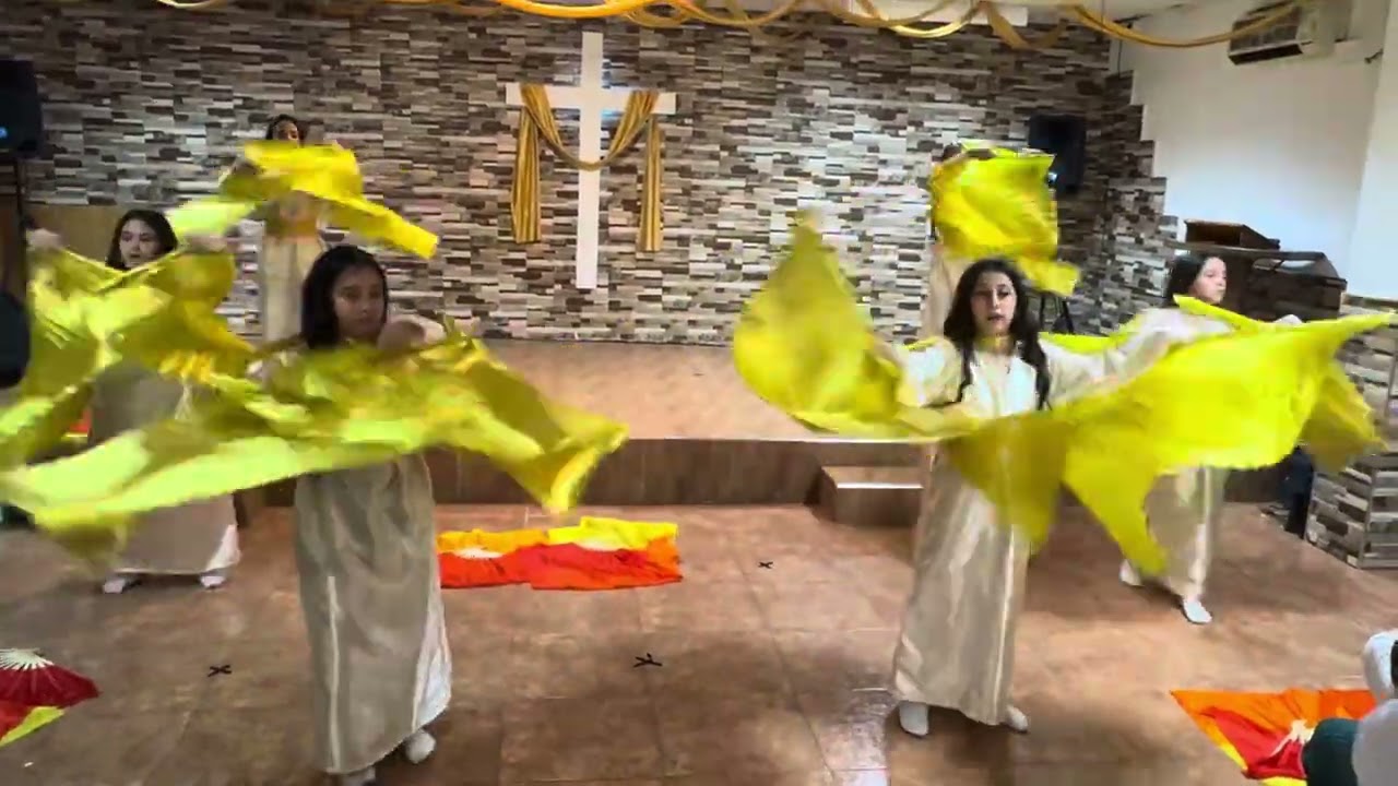 “UNCION EN EL AIRE” Danza niñas de la Iglesia Filadelfia- Plaza de Toros